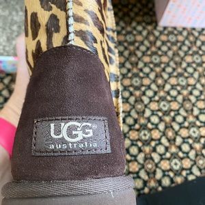 Ugg classic short Exotic Cheetah print size 8
